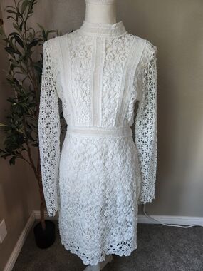 Women's White Long-Sleeve Lace Midi Dress